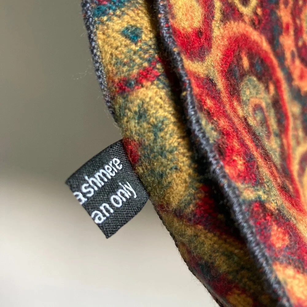 100% cashmere scarf